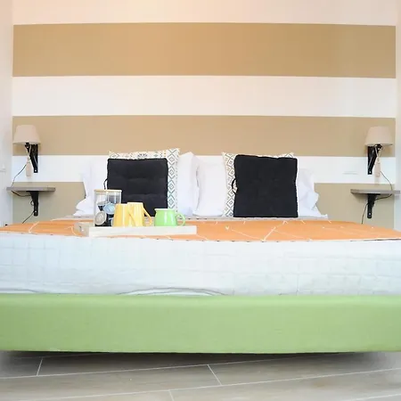 The Corner 180 3* Cosenza